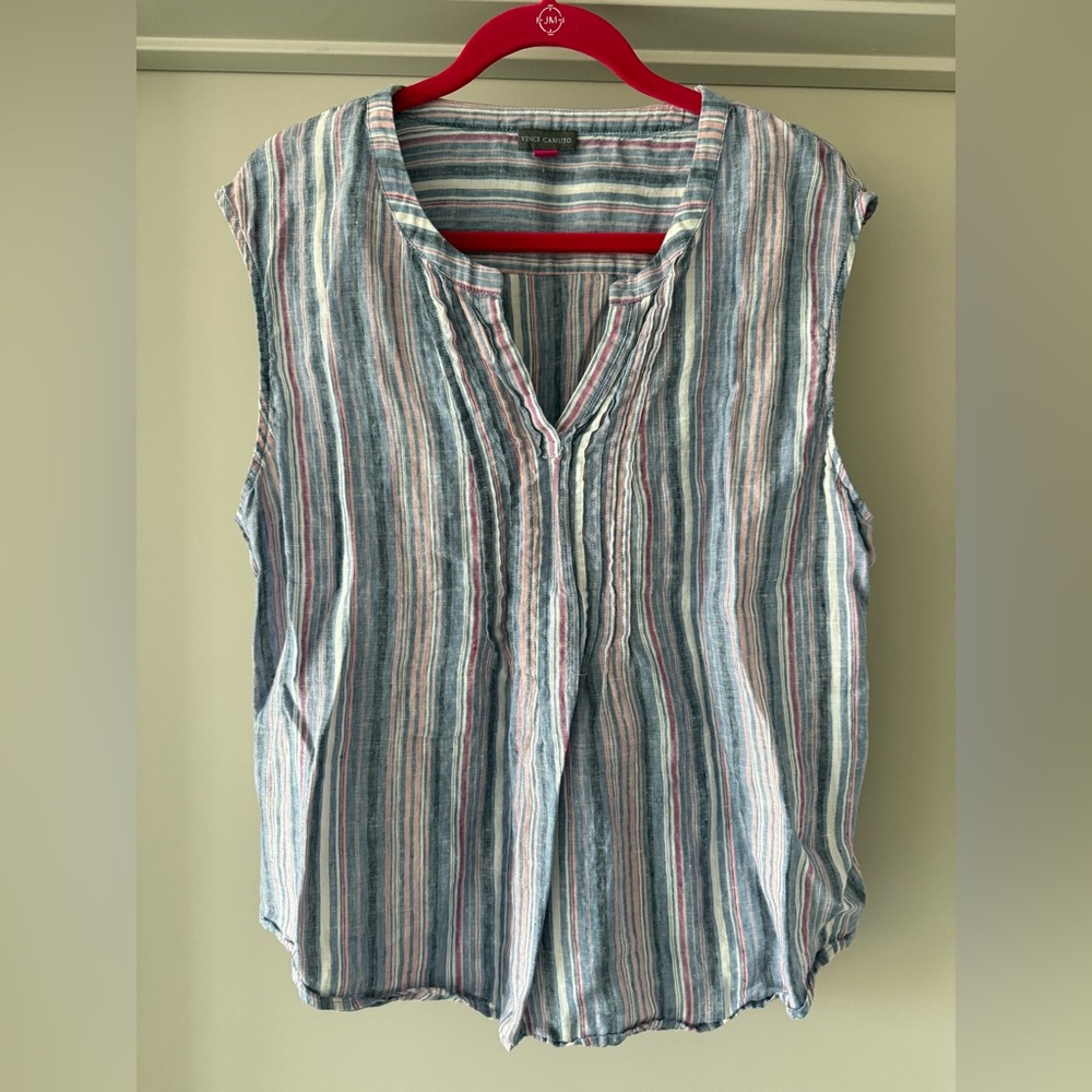 VINCE CAMUTO Sleeveless Top